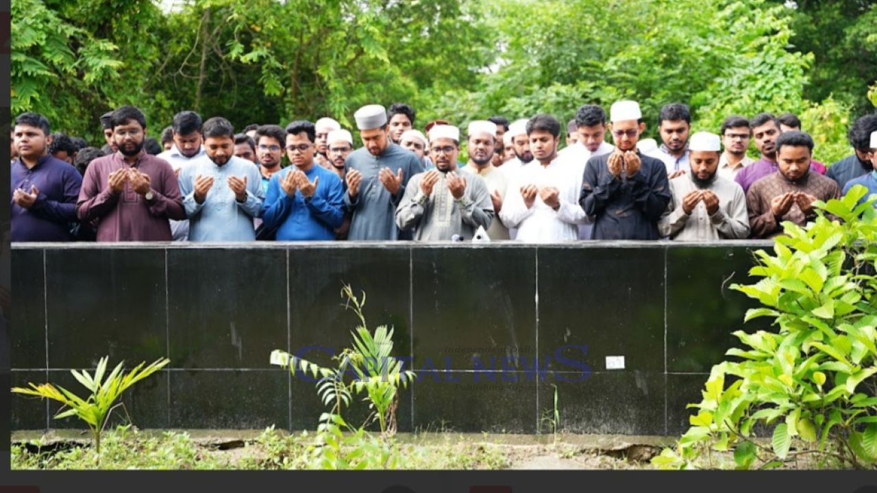 Shibir leaders pay tribute to unidentified July Uprising Martyrs at Rayerbazar Graveyard