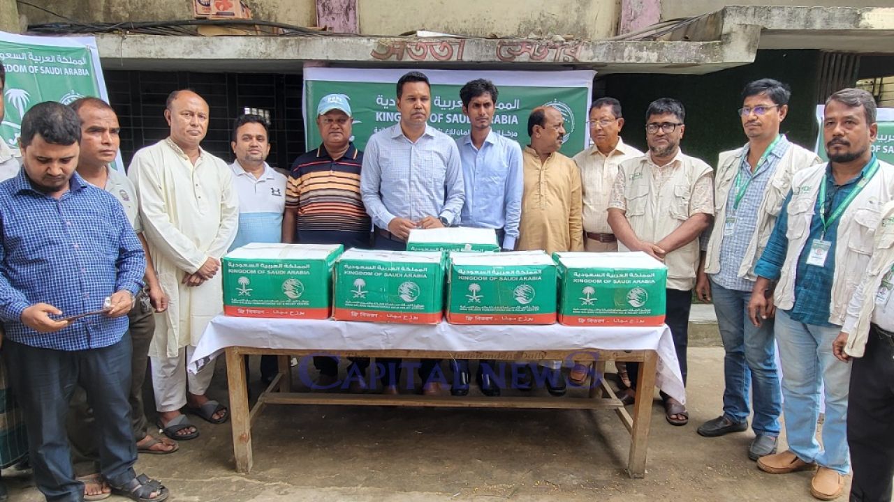 ISDE Bangladesh distributes food aid to 1000 flood affected families, funded by KSrelief