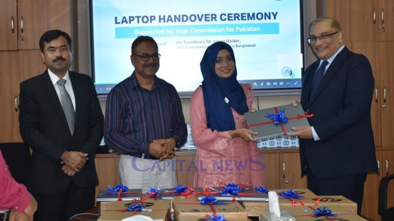 Pakistan High Commissioner supports SOS children with Laptops